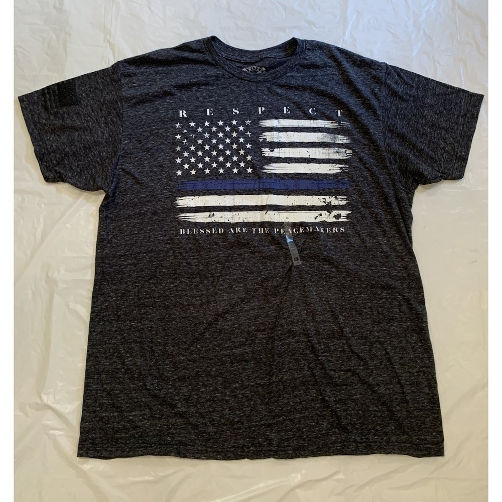 Howitzer Patriot Mfg Men's Grey Short Sleeve T-Shirt Size XL USA/American Flag